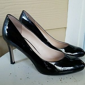 4 for $20 Nine West black heels size 8.5